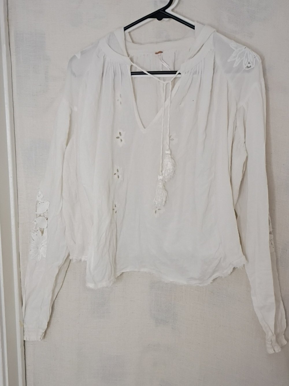 Free People White Boho Embroidered Peasant Blouse